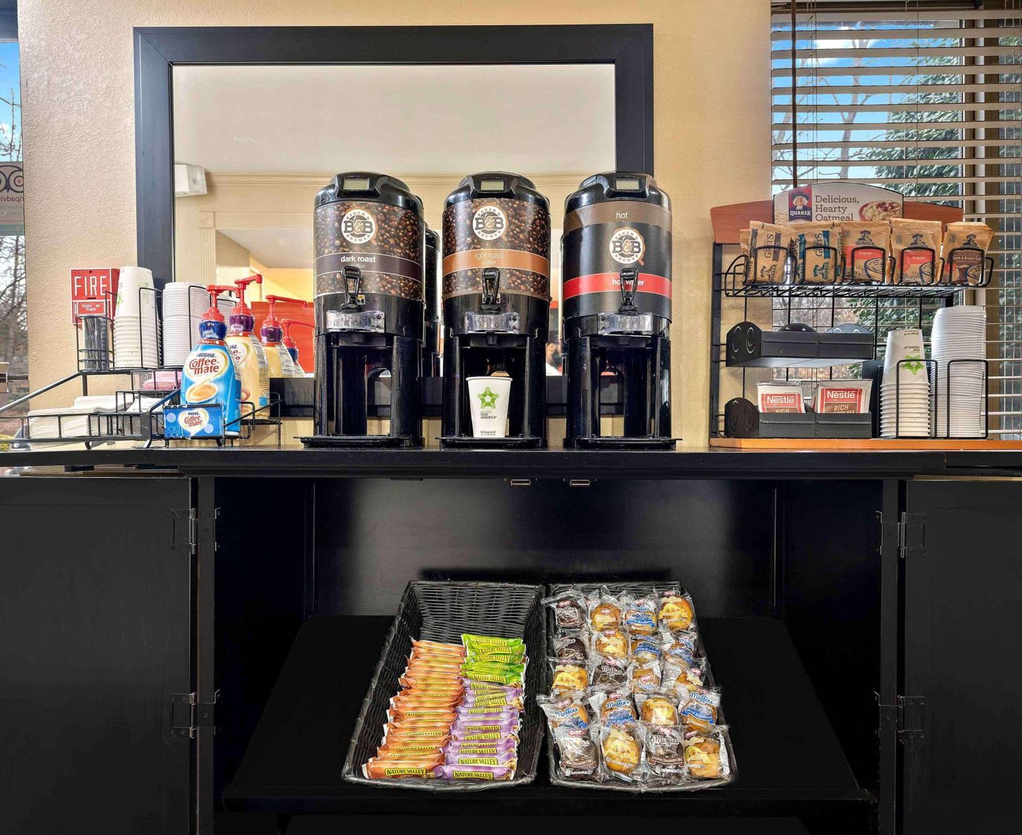 Extended Stay America Suites - Jacksonville - Camp Lejeune Buitenkant foto